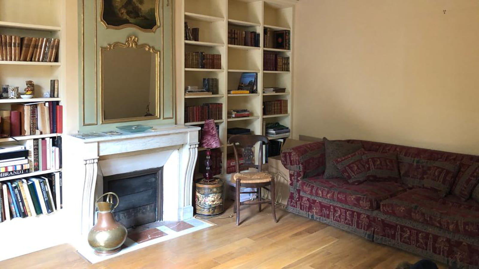 Bibliothèque avant 