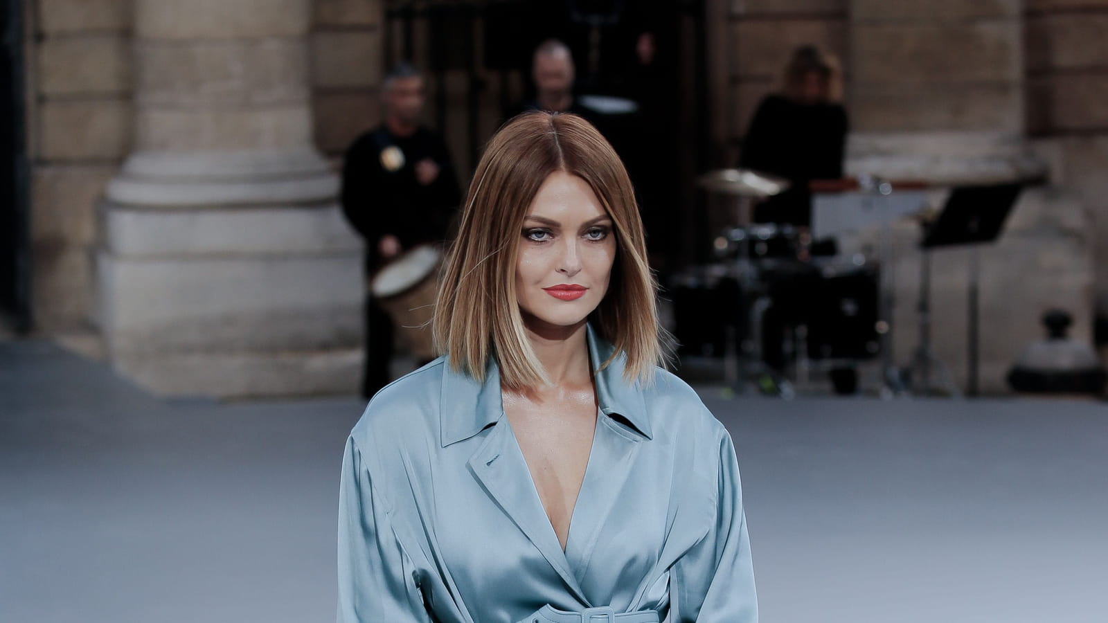 Le style pointu de Caroline Receveur en 50 looks 