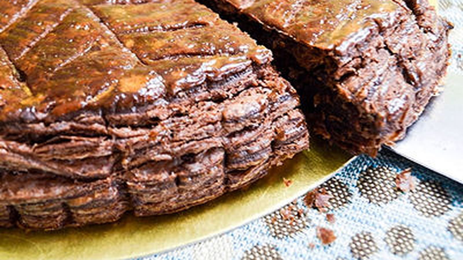 Galette des rois pâte feuilletée et crème d'amande au chocolat