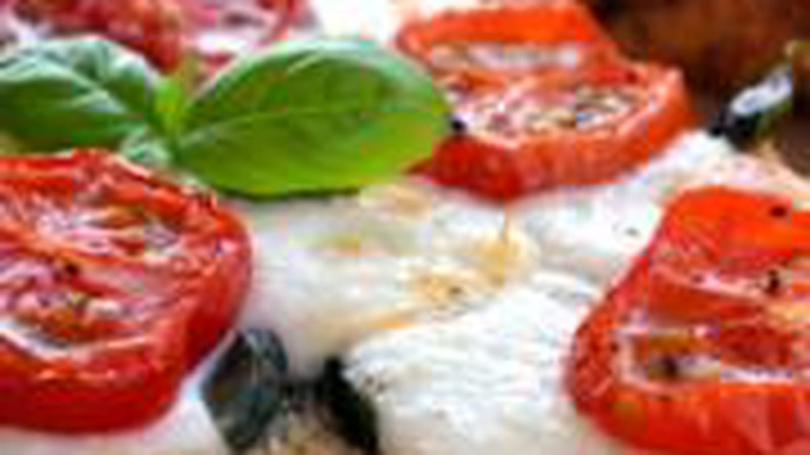 Bruschettas mozzarella, tomates cerise et basilic