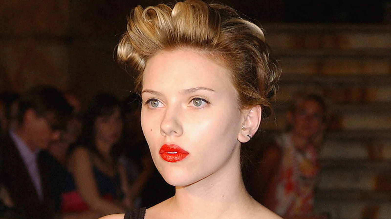 Le look ‘bigoudis’de Scarlett Johansson
