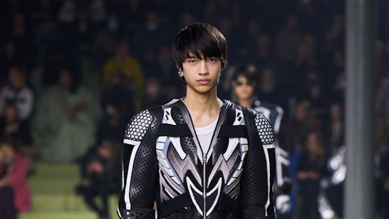 Look 80