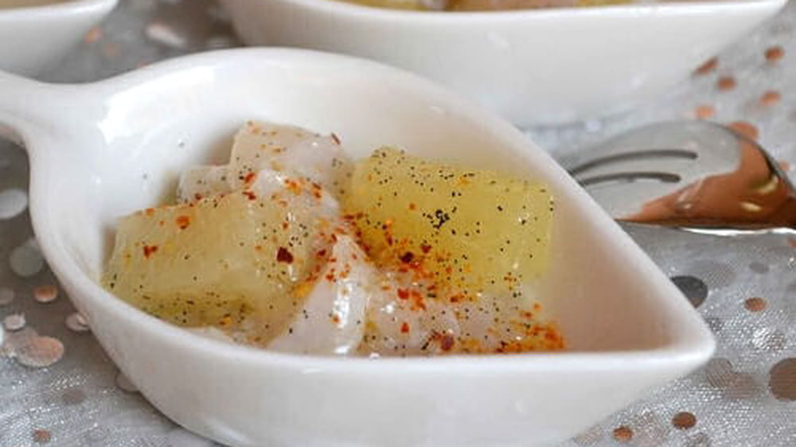 Cuillères au tartare de Saint-Jacques et ananas à la vanille