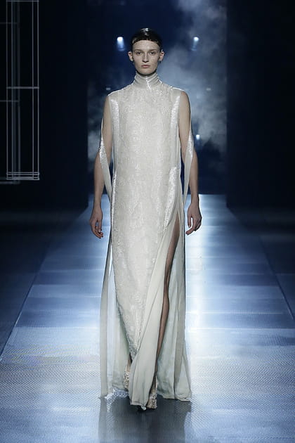 Look 30&nbsp;du d&eacute;fil&eacute; Fendi Couture