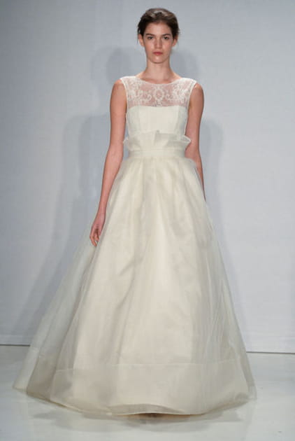 La robe ceinturée Amsale