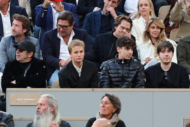 Patrick Bruel et ses fils, Cristina Cordula et son mari... Les VIP de sortie à Roland-Garros - PHOTOS