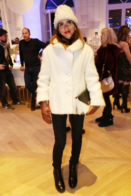 Joyce Jonathan en manteau fausse fourrure