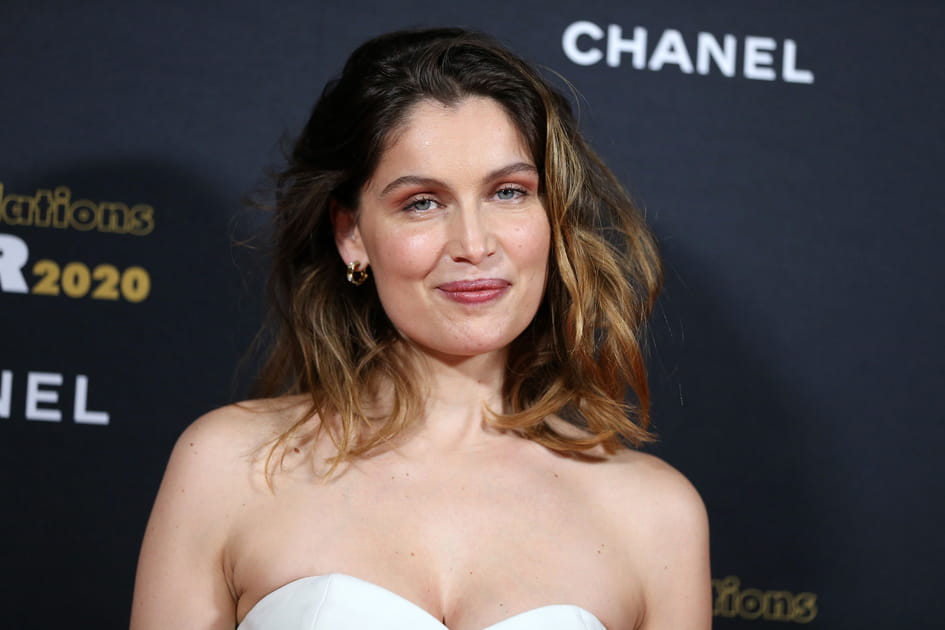 Top&nbsp;: Laetitia Casta et son make-up ros&eacute;