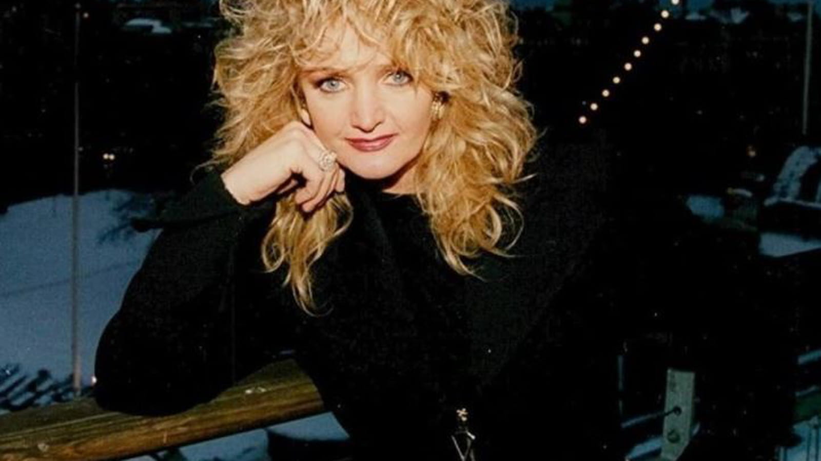 Blonde incendiaire