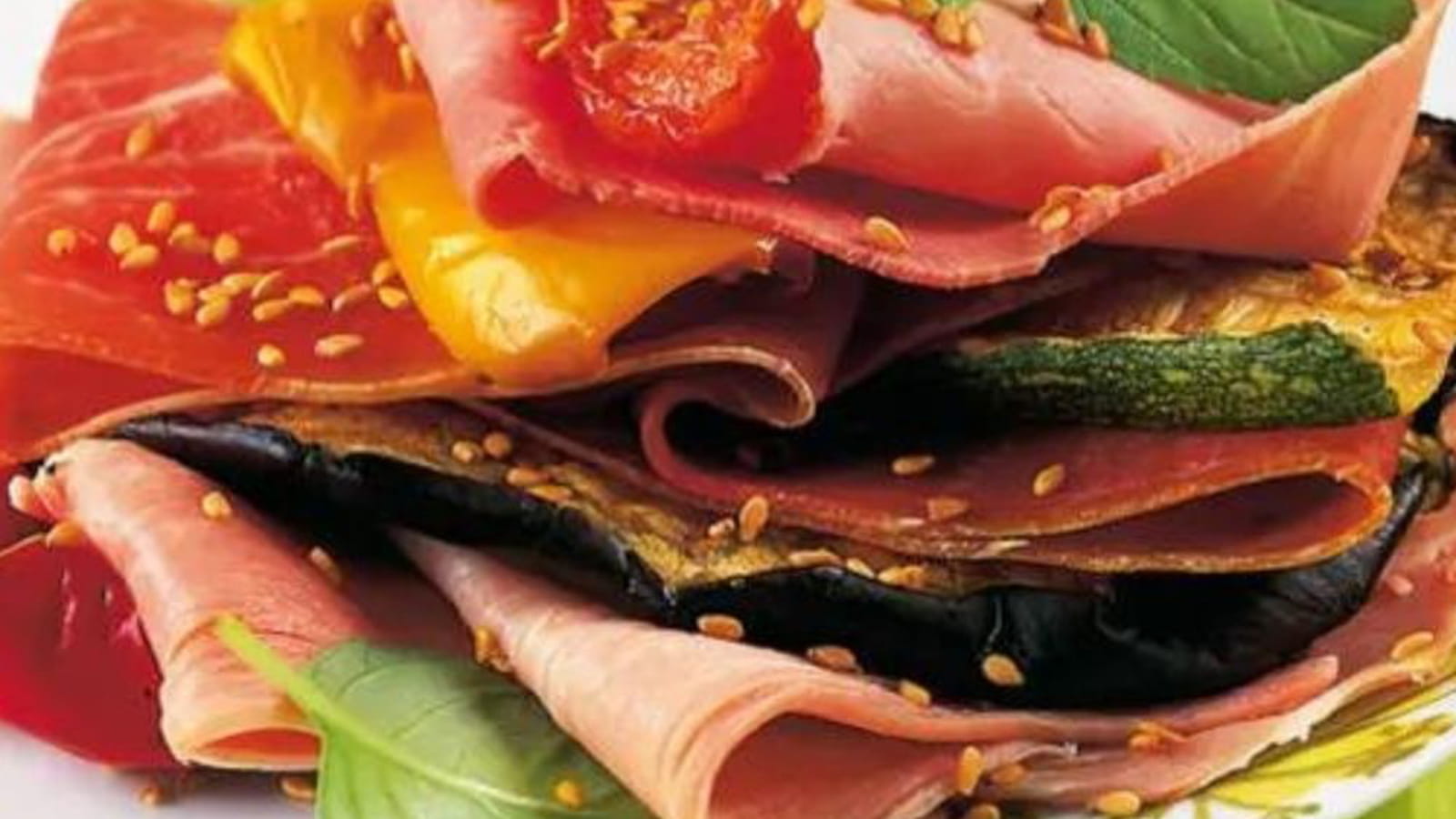 Millefeuille de jambons cuit et sec, légumes