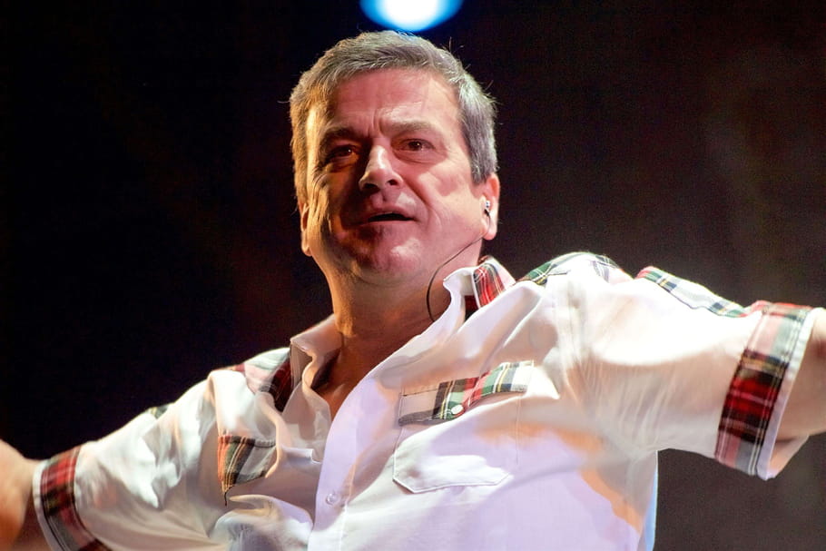 Mort du scandaleux Les McKeown à 65 ans