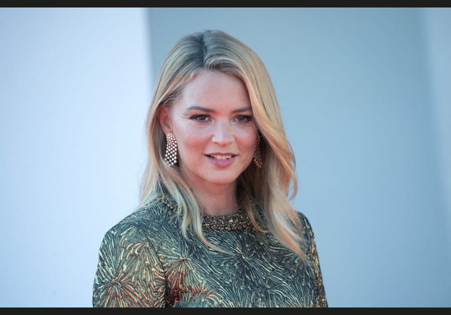 Le mi-long distingu&eacute; de Virginie Efira