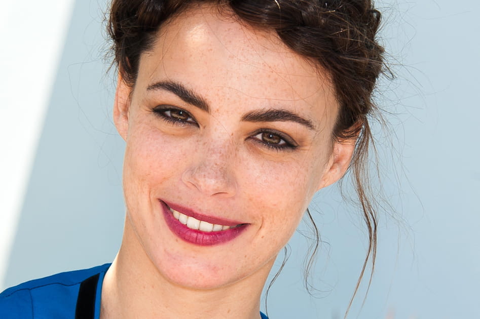 La couronne tress&eacute;e de B&eacute;r&eacute;nice Bejo