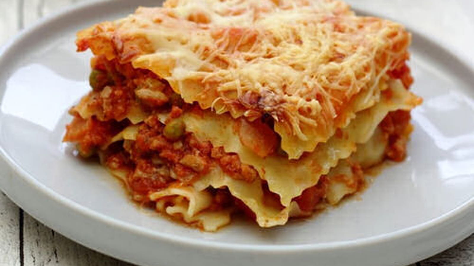 Lasagnes au veau, petits pois et carottes