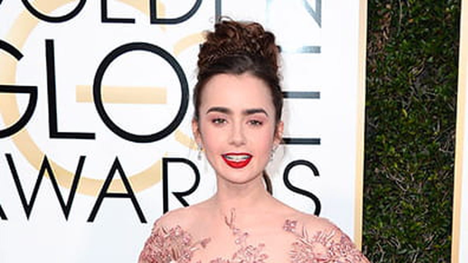 Lily Collins le 8 janvier 2017
