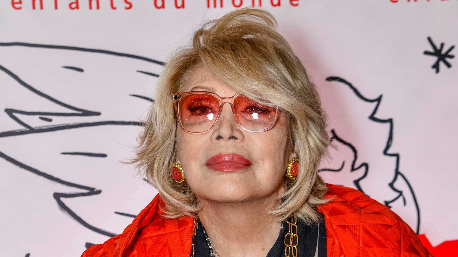  Amanda Lear 