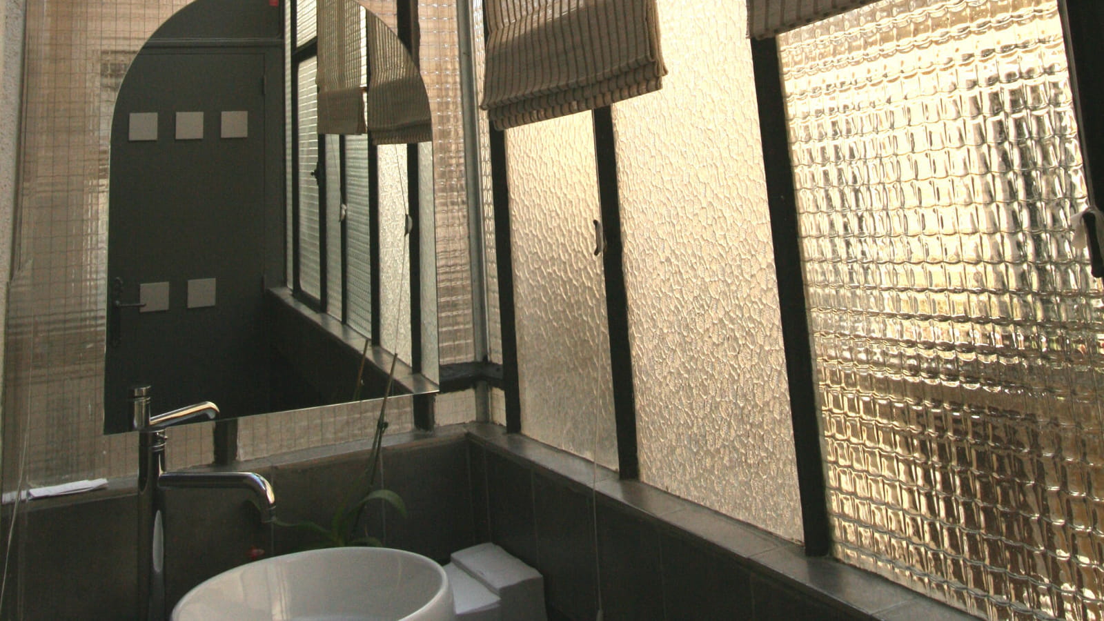 Salle de bains à ciel ouvert