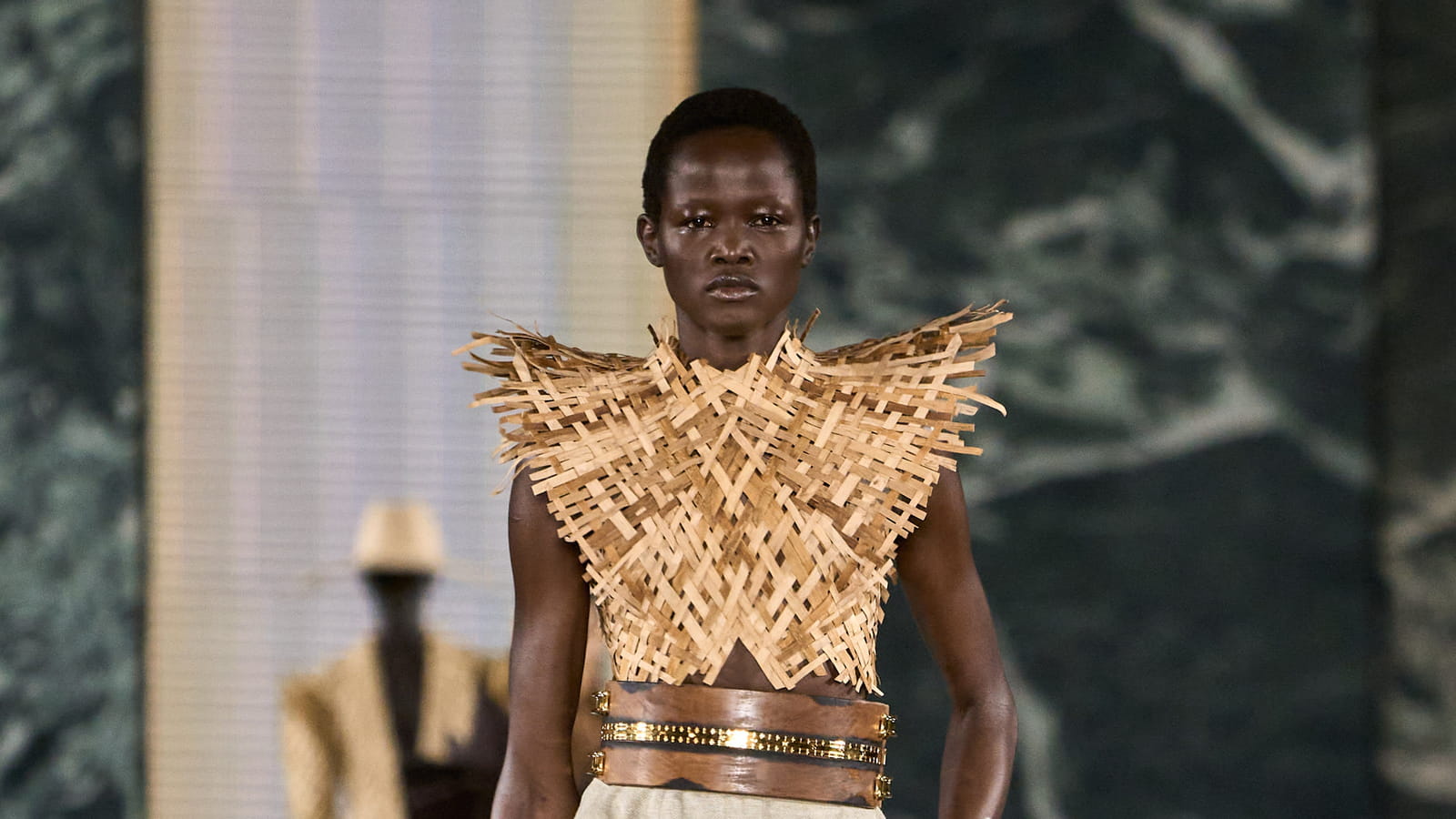 Look 3