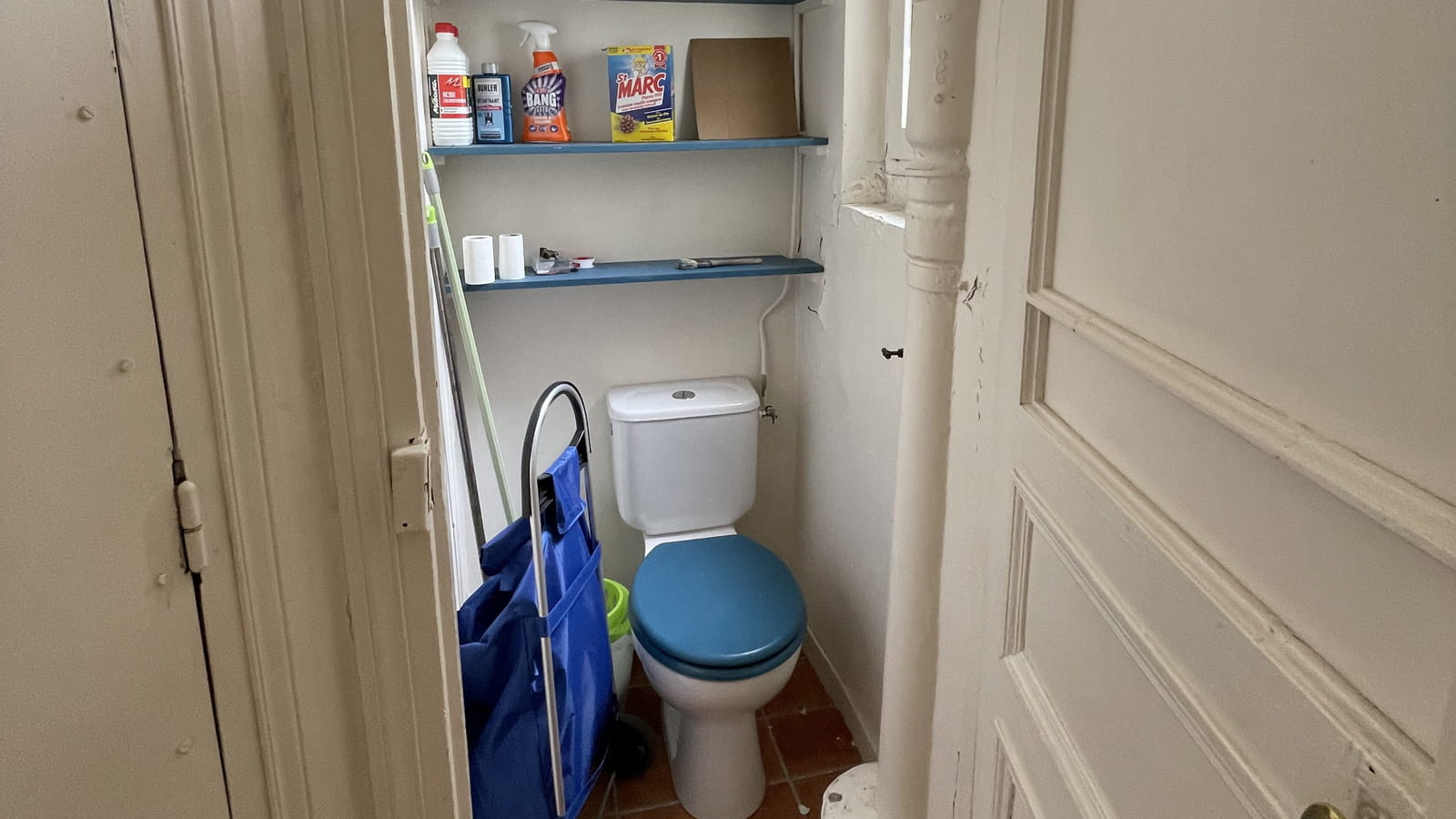 WC avant 