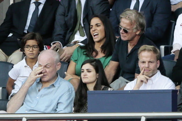 La famille Dubosc aux premi&egrave;res loges du match PSG-Strasbourg