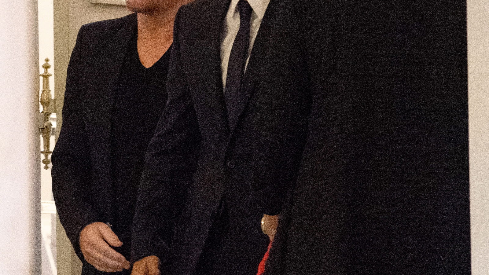 Emmanuel Macron, Bono