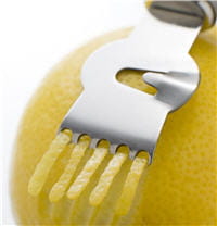 pensez à bien laver vos citrons avant d'en prélever les zestes.