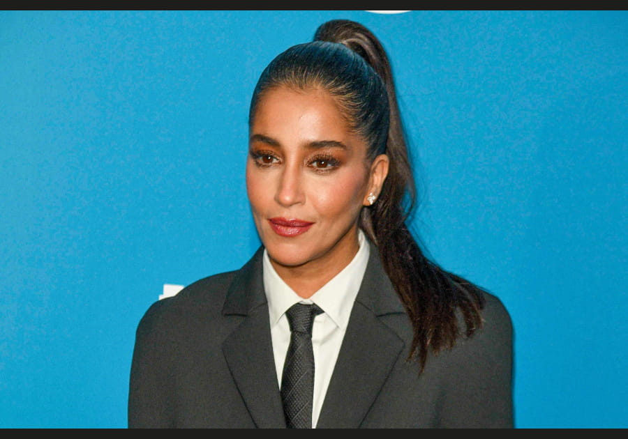 Le&iuml;la Bekhti, divine avec son maquillage bronze