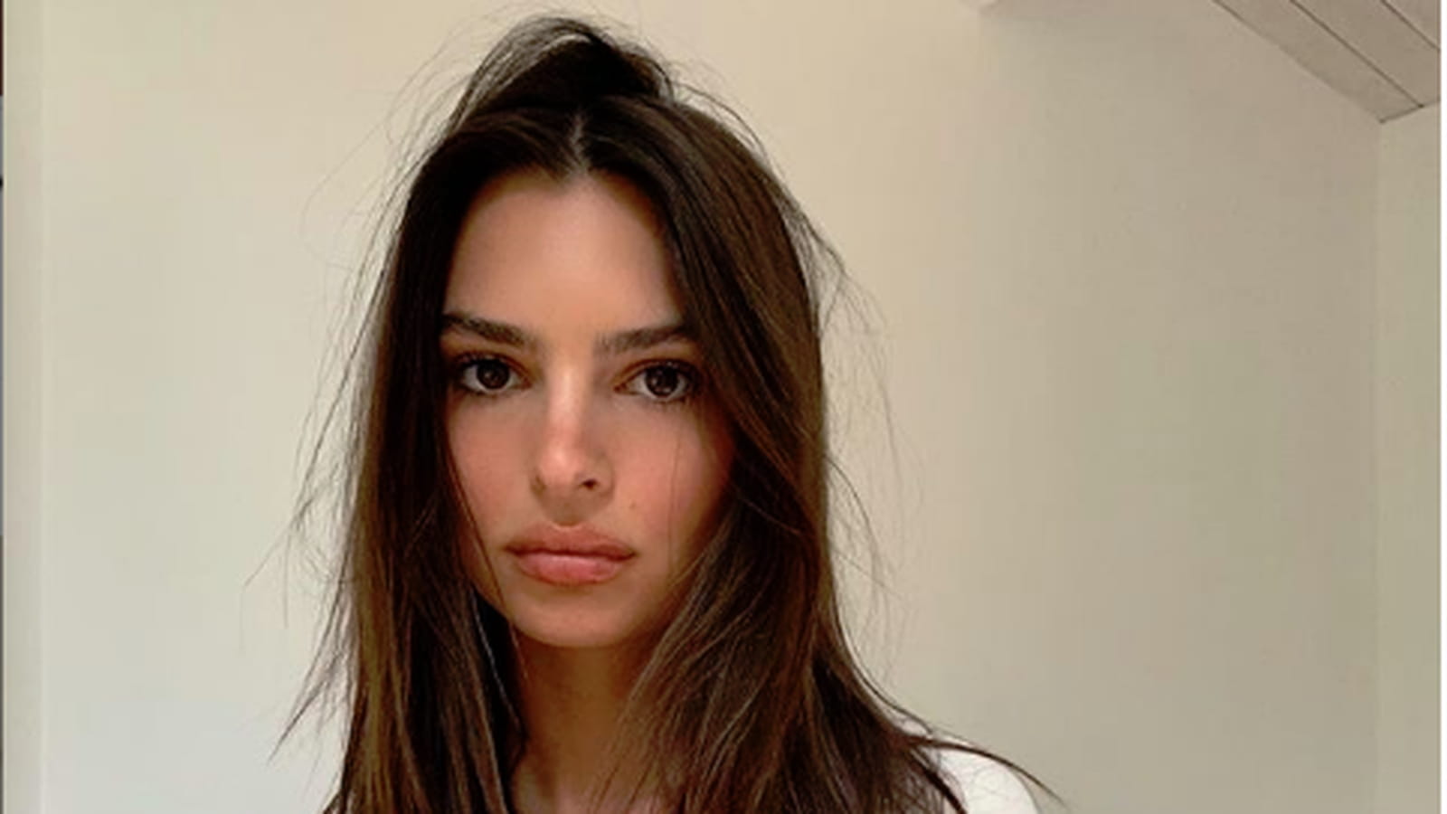 Emily Ratajkowski