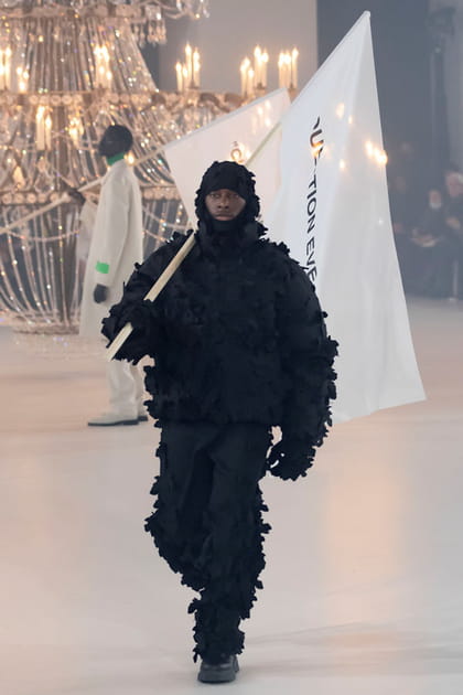 Look 53&nbsp;du d&eacute;fil&eacute; Off-White