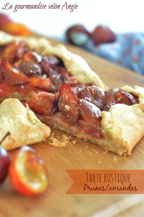 Tarte rustique aux prunes & amandes