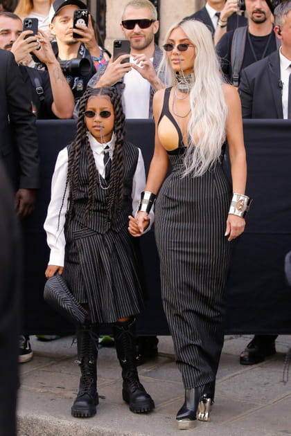 Kim Kardashian et North West en tenue ray&eacute;e