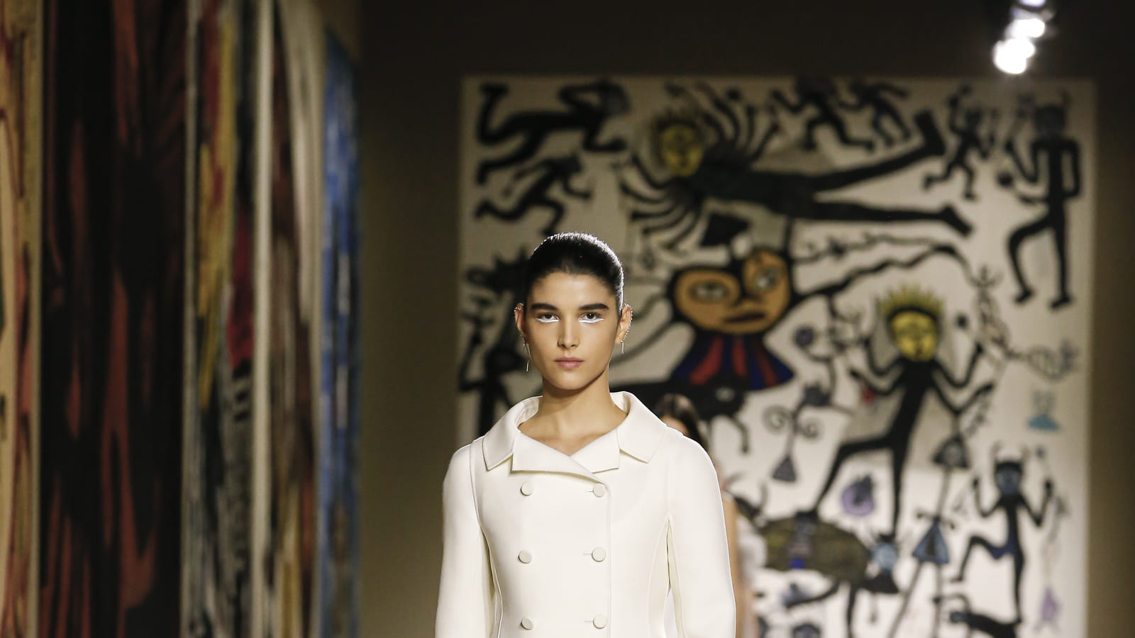 Look 37