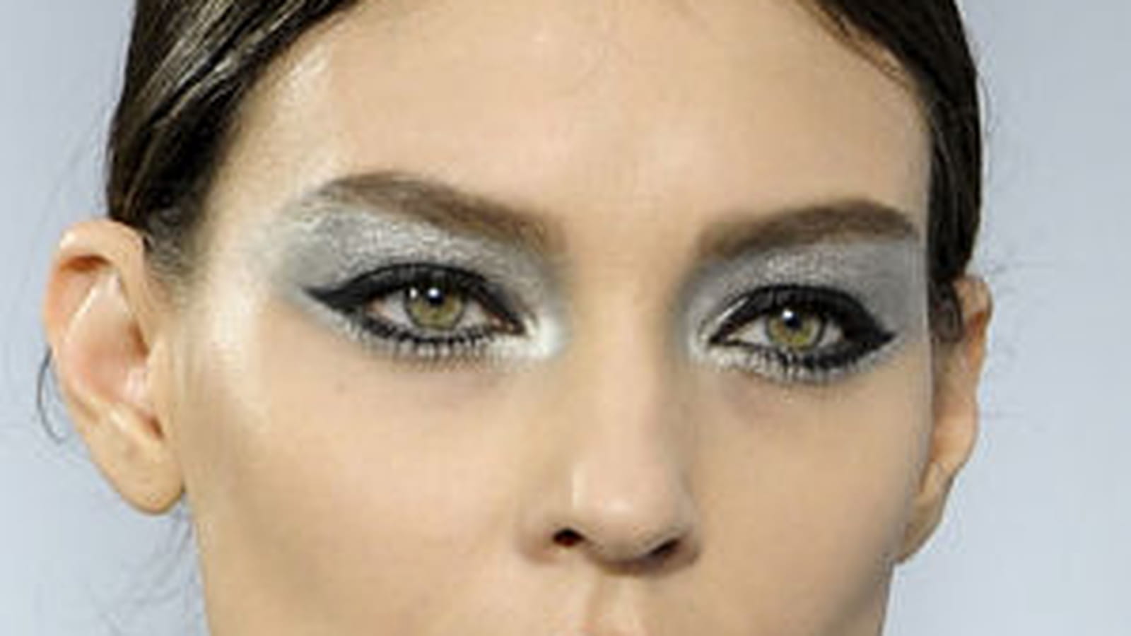 Le look beauté du défilé Chanel 