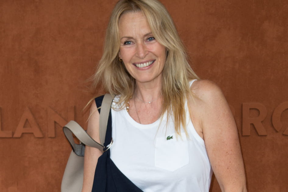 Estelle Lef&eacute;bure&nbsp;: le smoothie anti-&acirc;ge