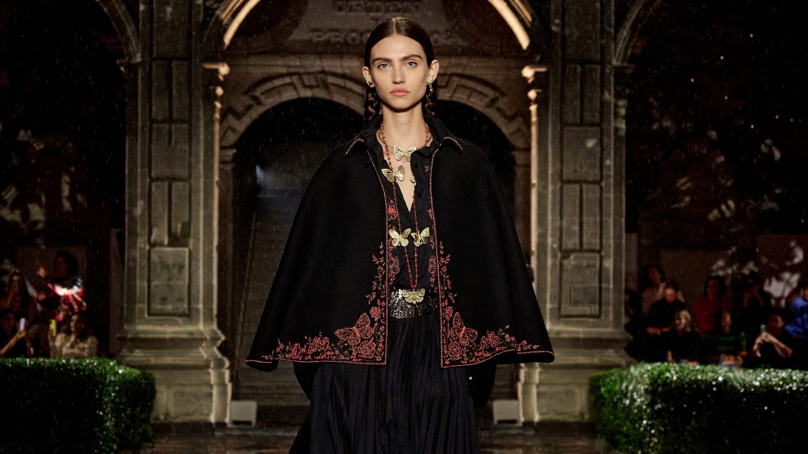 Look 24