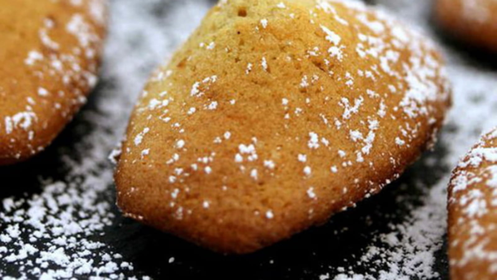 Madeleines parfumées au citron bergamote