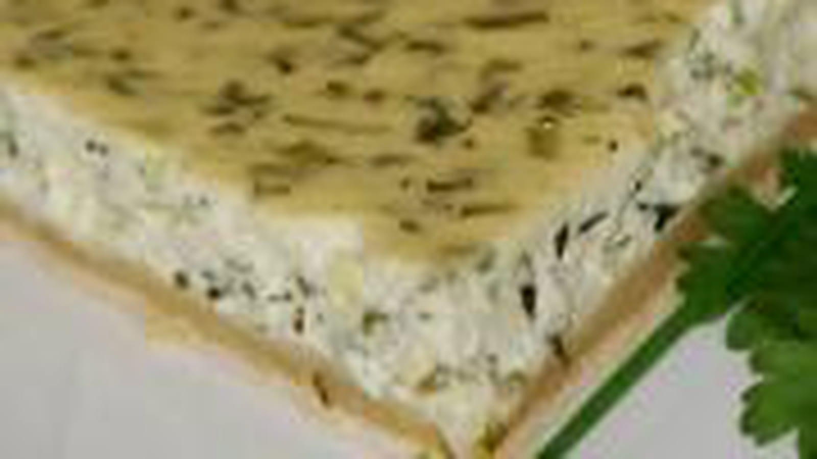 Tarte carré-frais et herbes fraîches