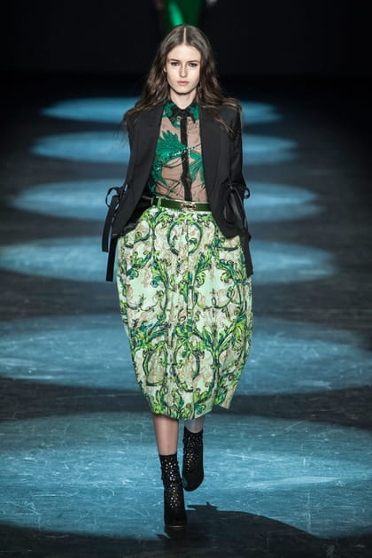 D&eacute;fil&eacute; Monique Lhuillier