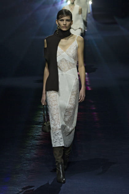 Look 19&nbsp;du d&eacute;fil&eacute; Fendi