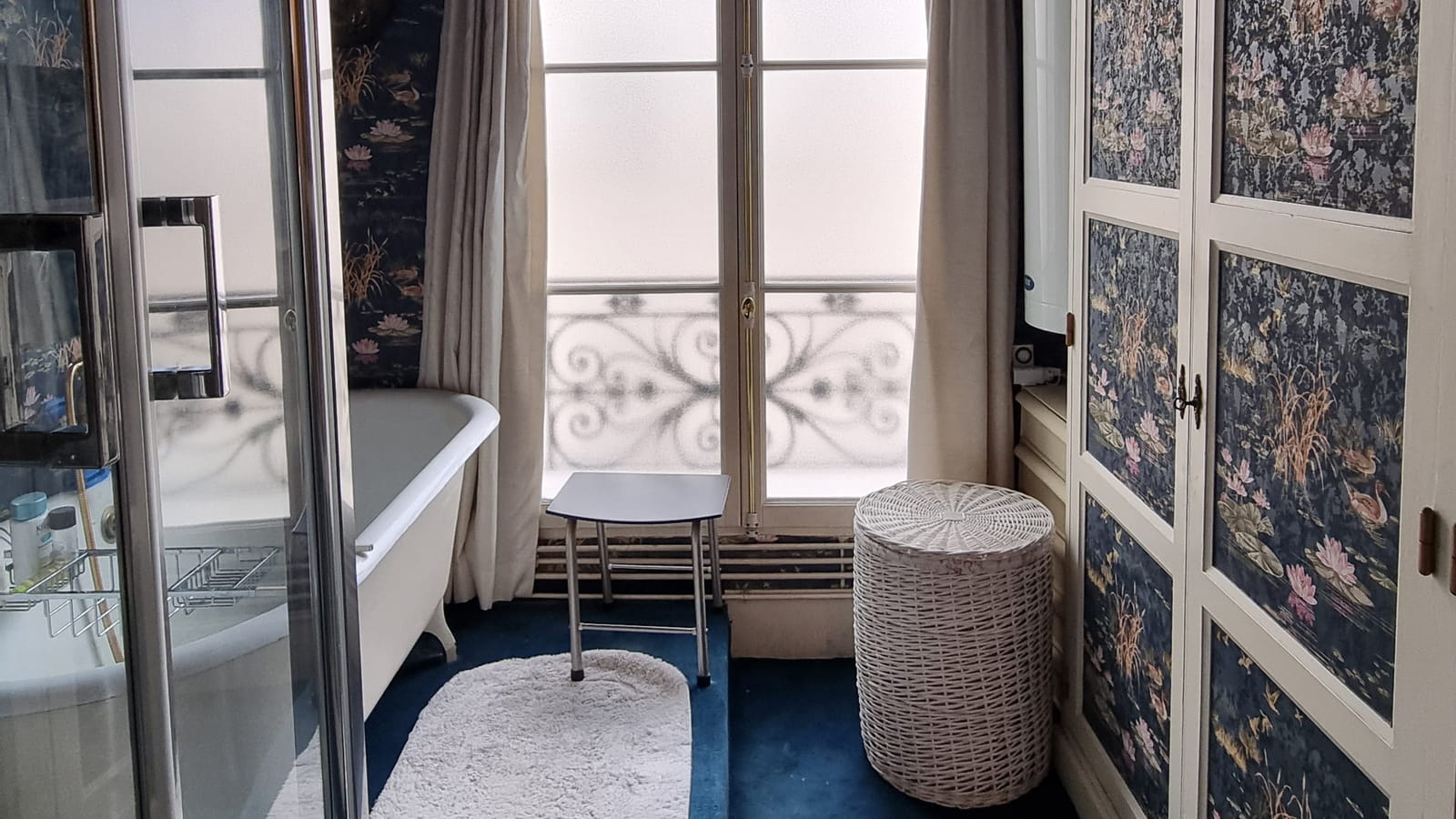 Salle de bains avant