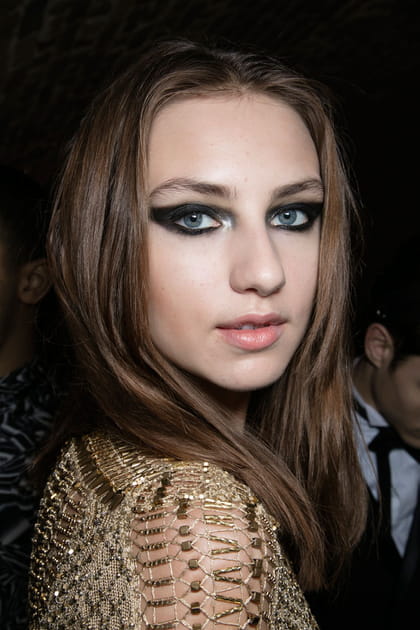 Smoky ultra noir chez Julien MacDonald