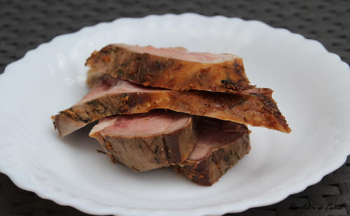 Gigot d'agneau mariné au miel, gingembre et soja