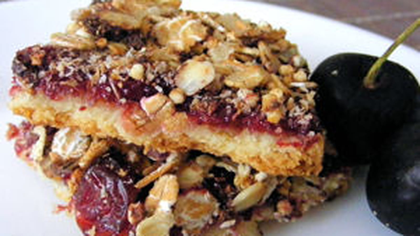 Carrés sablés à la cerise
