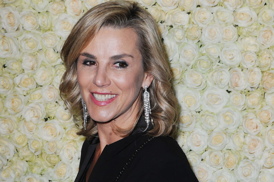 Le carr&eacute; boucl&eacute; de Laurence Ferrari