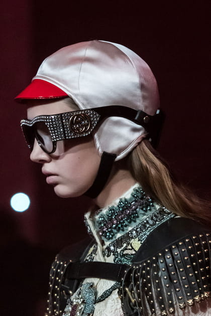 Le bonnet visi&egrave;re du d&eacute;fil&eacute; Gucci