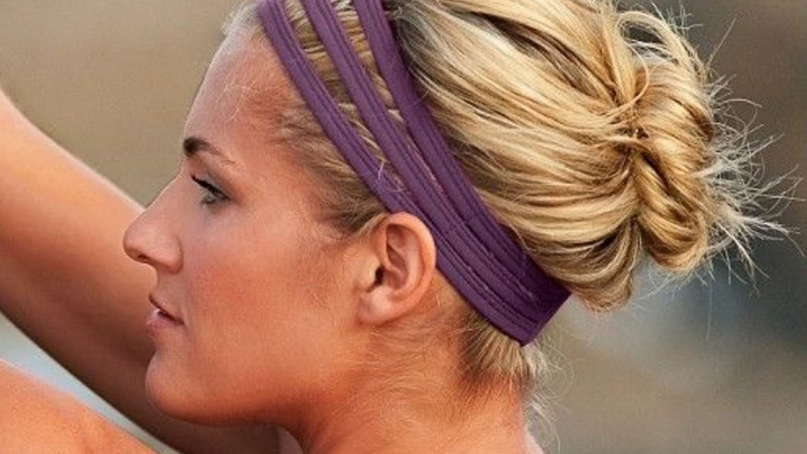 Le chignon avec bandeau