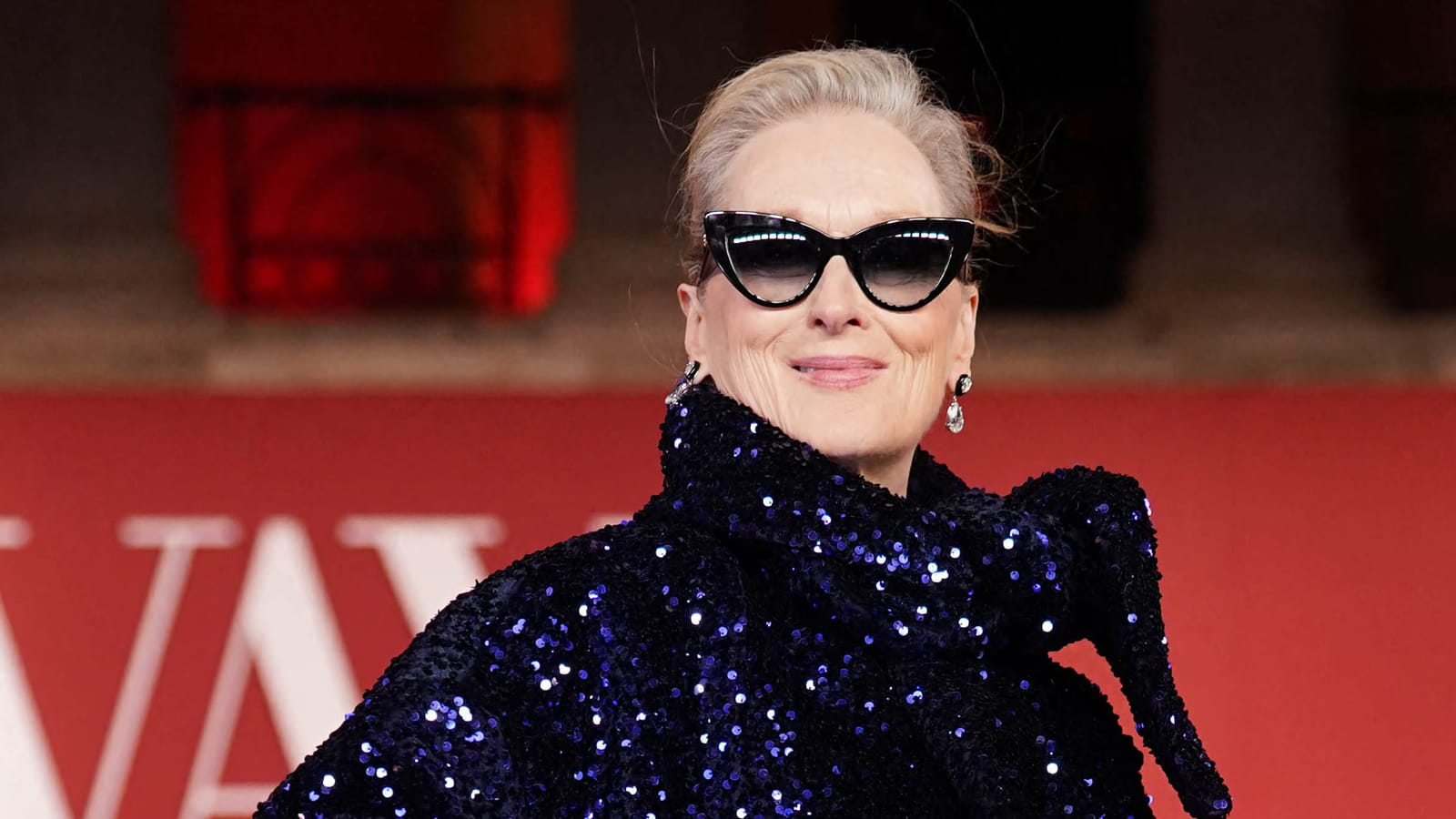À 76 ans, Meryl Streep ose ce détail mode rajeunissant, Máxima des Pays-Bas adopte la jupe idéale après 50 ans