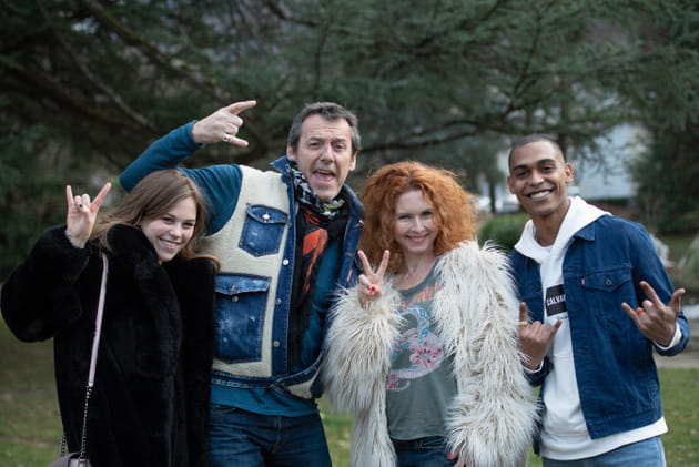 Jean-Luc Reichmann et ses collègues de tournage