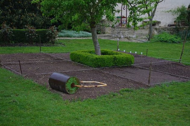 Un potager en carr&eacute;s dans le jardin