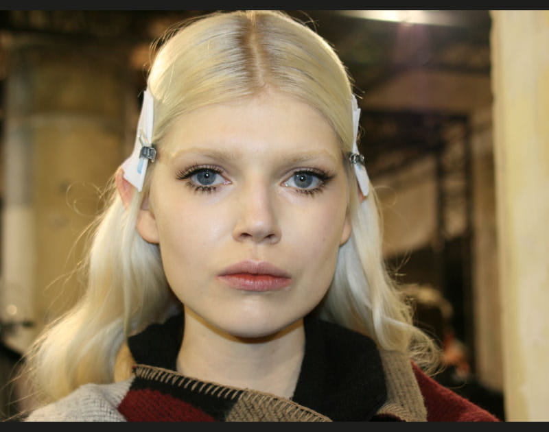 Dans les coulisses du d&eacute;fil&eacute; Rochas